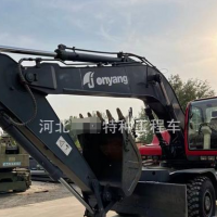 Sold 2012 in four-wheel drive wheel excavator